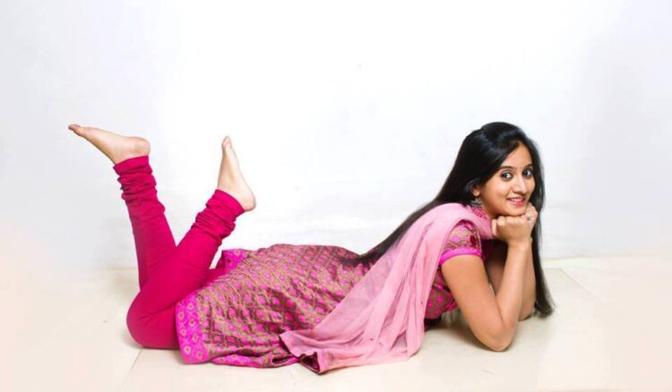 harshika poonacha feet 4