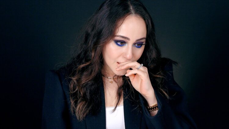 hatice schmidt feet 5