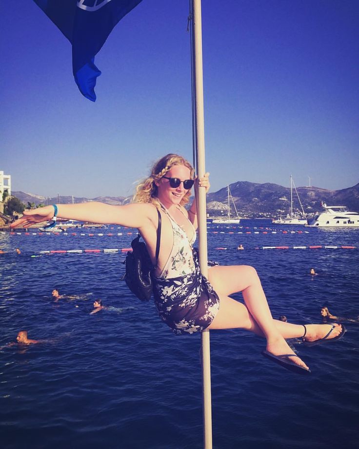 hayal koseoglu feet 3