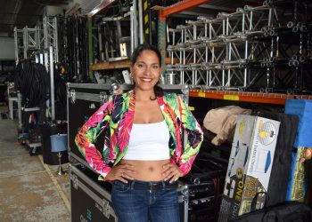 haydee milanes feet 5