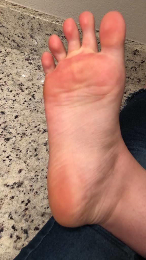 hayden daviau feet