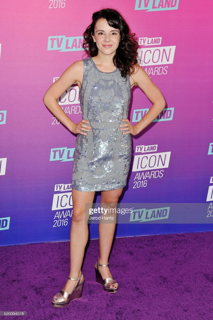 hayley huntley feet 3