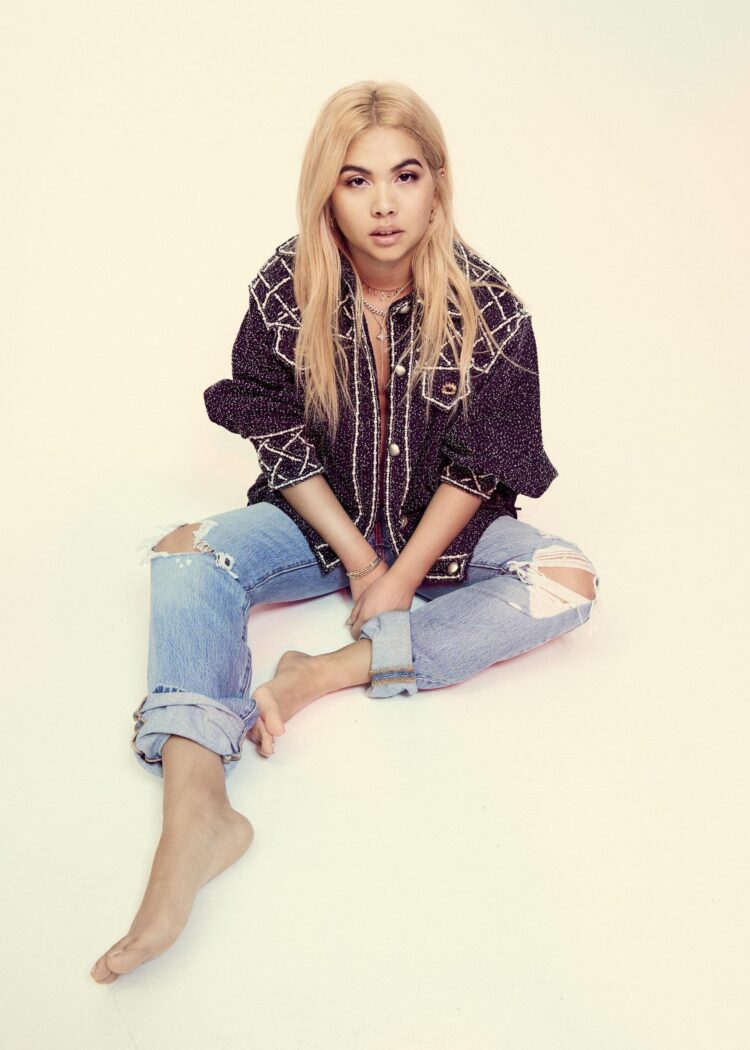 hayley kiyoko feet 1