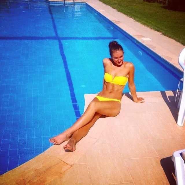 hayley madigan feet 5