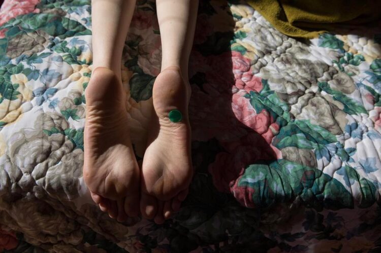 hayley magnus feet