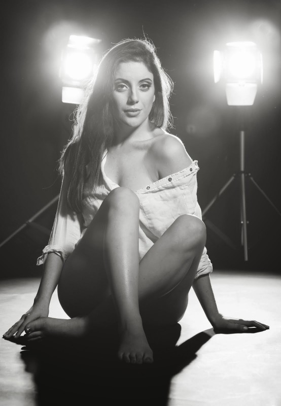 hayley mclaughlin feet 5