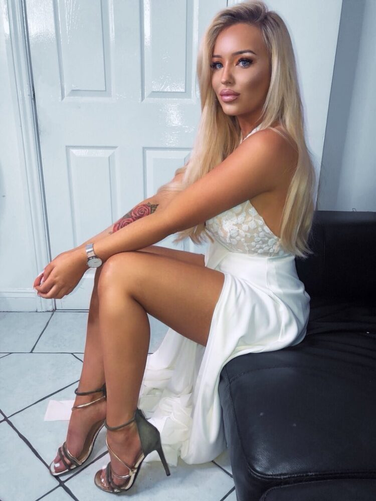 hayley purcell feet 5