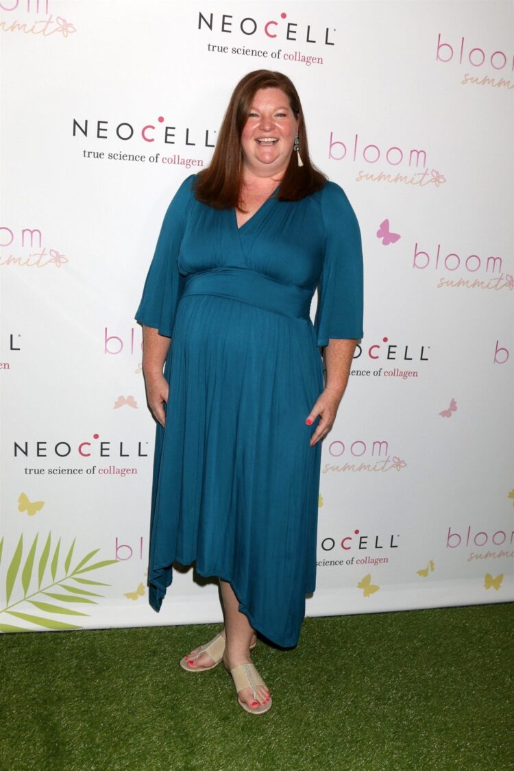 heather brooker feet scaled