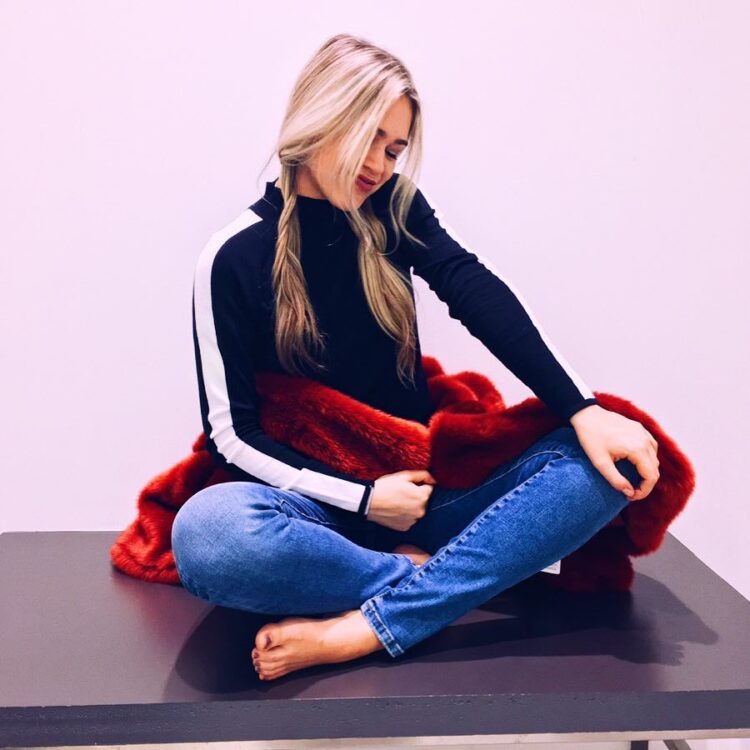 heather hopkins feet 1