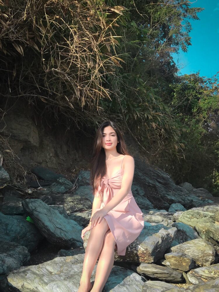 heaven peralejo feet 4