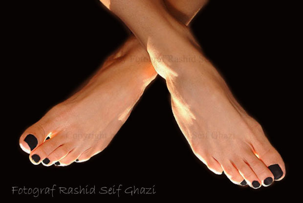 hedieh tehrani feet 4