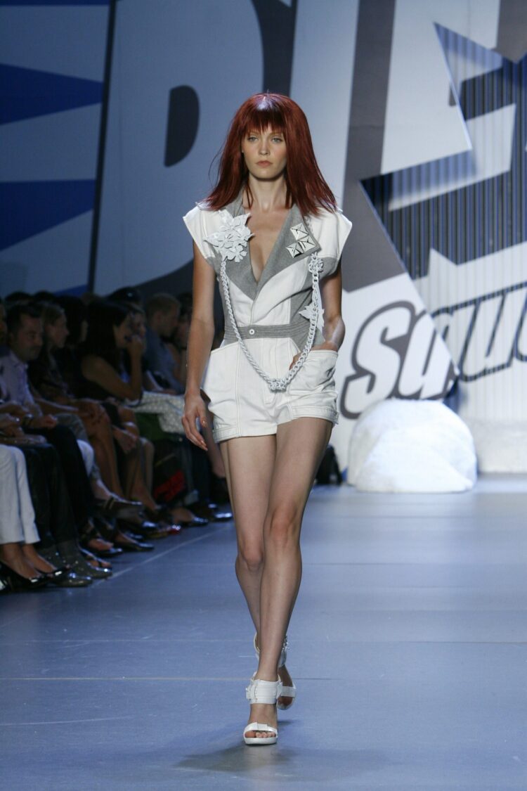 heidi mount feet 3 scaled