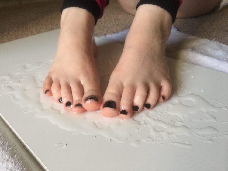 heidi oferrall feet 6 scaled