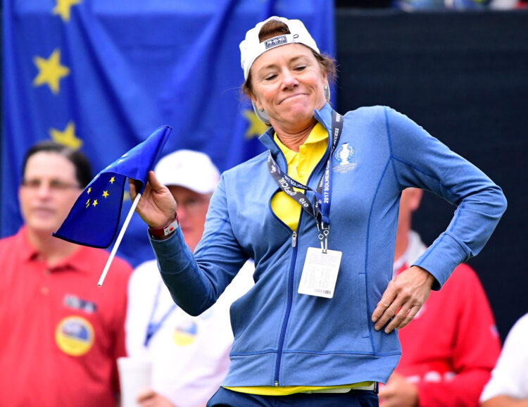 helen alfredsson feet 4 scaled