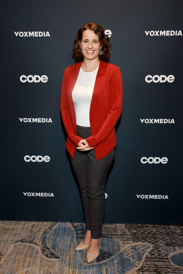 helen brockman feet 3