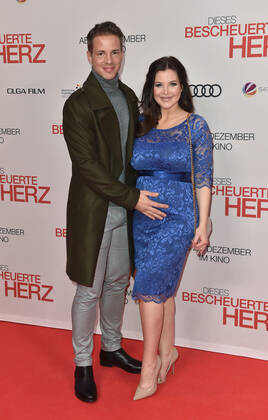 helen de muro feet 5