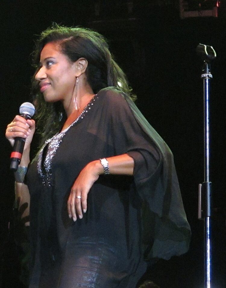 helen demacque feet 2