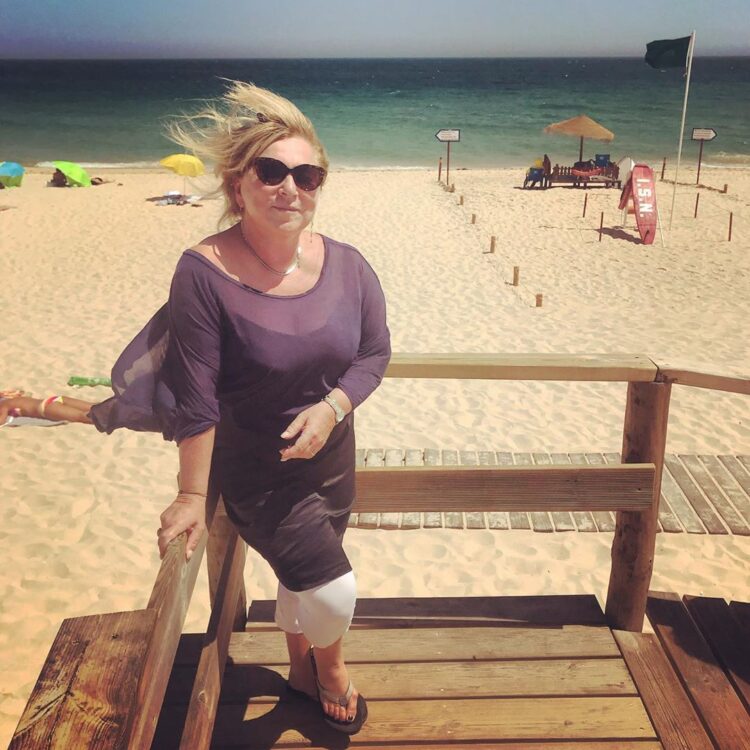 helen lederer feet 3