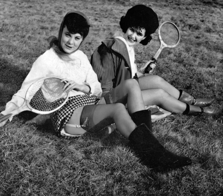 helen milligan feet 3