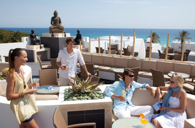 helen riu feet 3 scaled