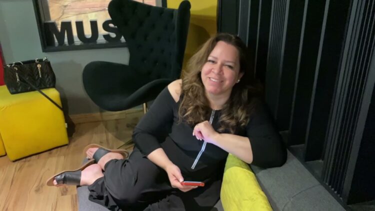 helena tannure feet 3