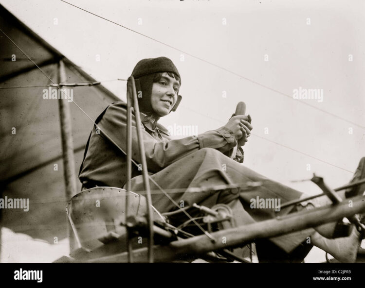 helene dutrieu feet 6