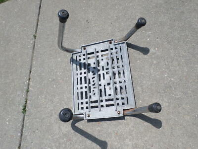 helenea curtis feet 4