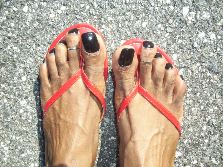 helia milani feet 2