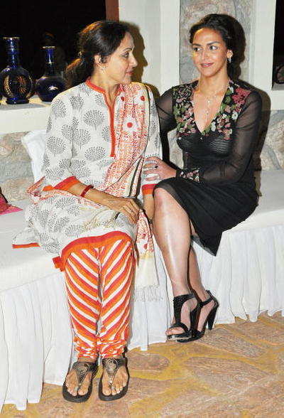 hema malini feet 4