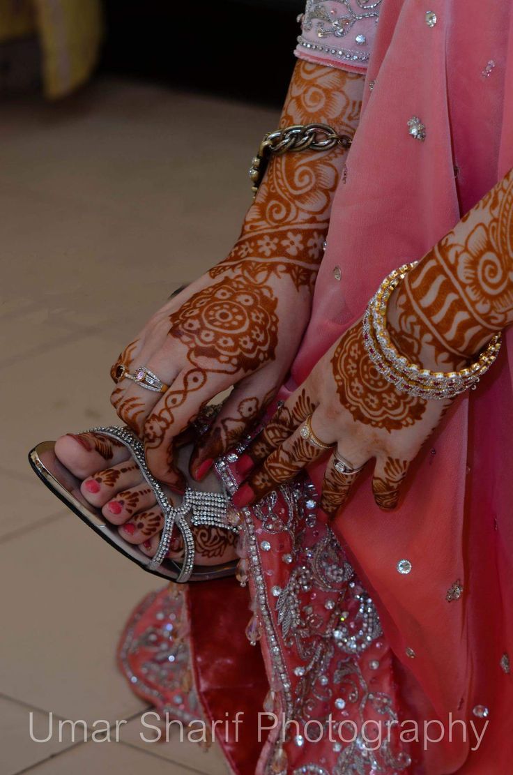 henna sharif feet 4