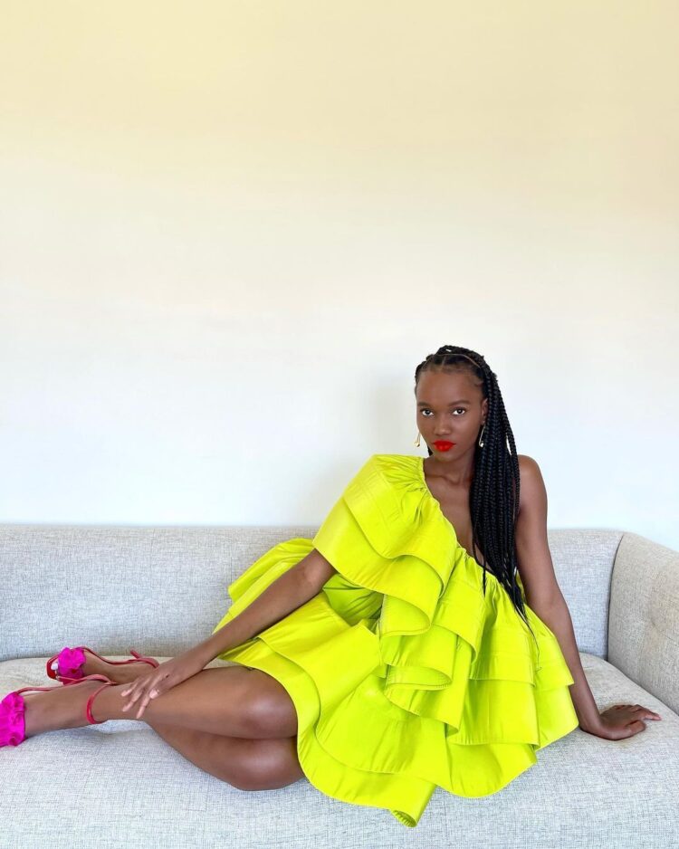 herieth paul feet 5