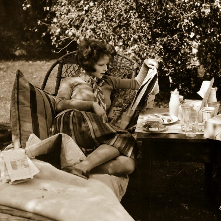 hester chambers feet 6