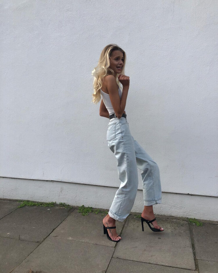 hetti bywater feet 2