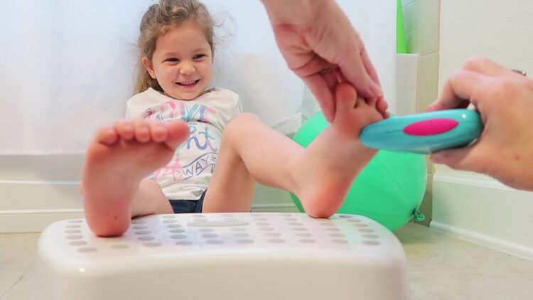 heythatsholly feet 4