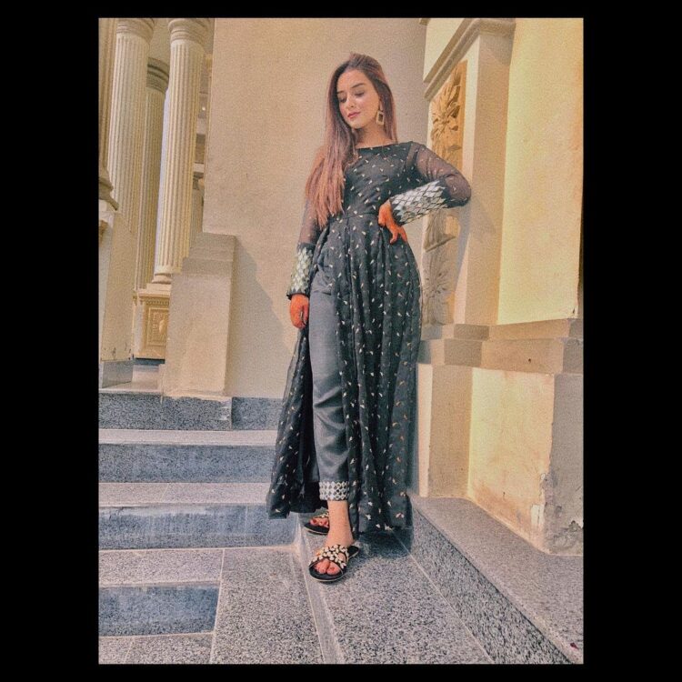 hiba amjed sabri feet 4