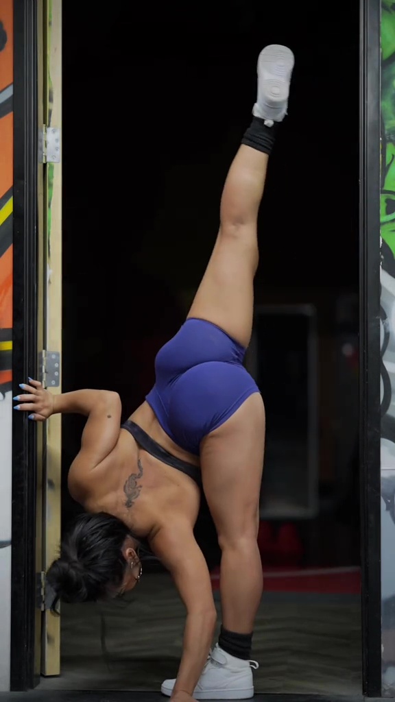 hikaru komiyama feet 2