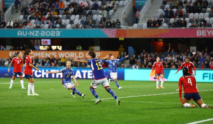 hikaru naomoto feet 6