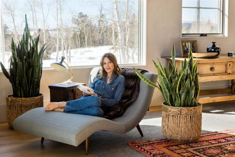 hilary shanks feet 6 scaled