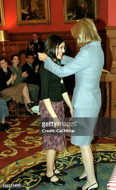 hilary weston feet 4