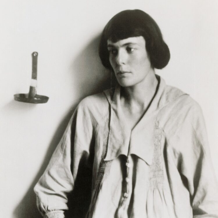 hilda doolittle feet