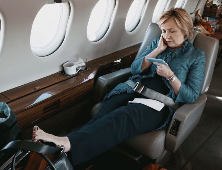 hillary clinton feet 3