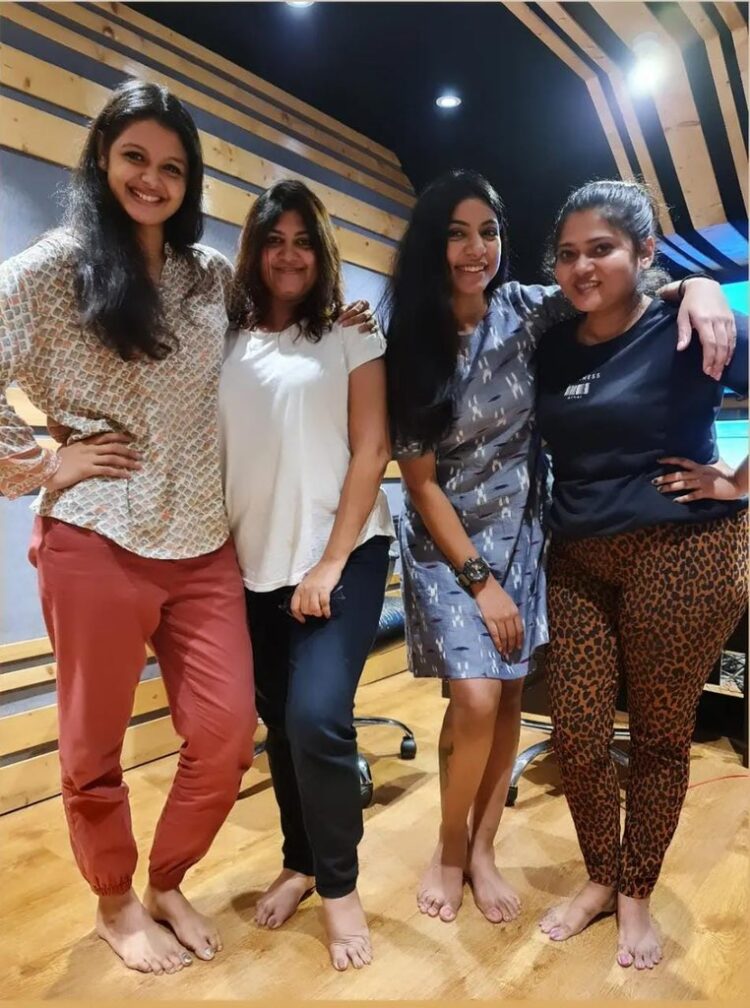 himani kapoor feet 3