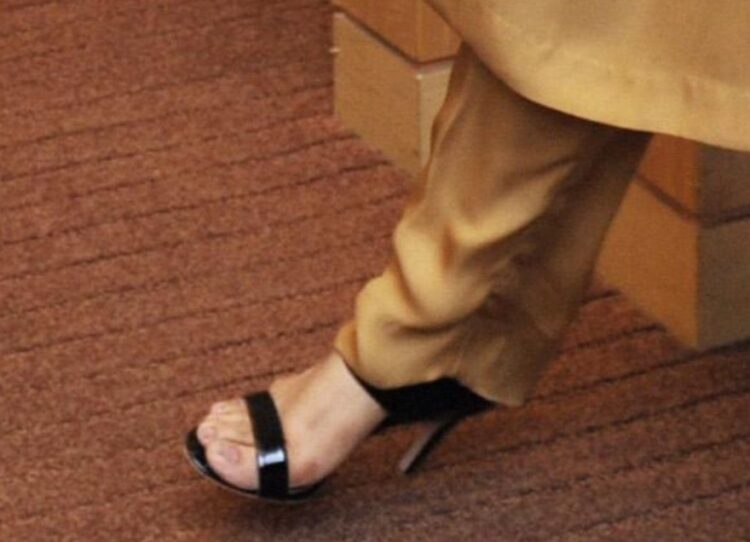 hina rabbani khar feet 1