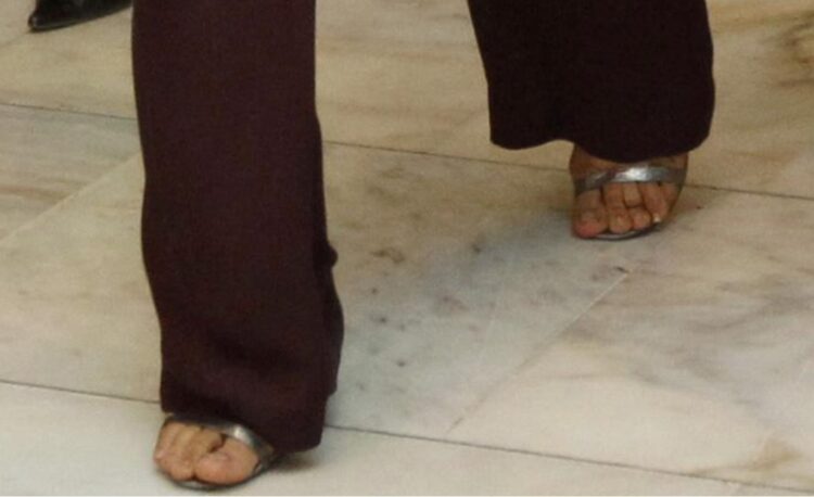 hina rabbani khar feet 4