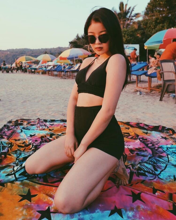 hina yoshihara feet 5