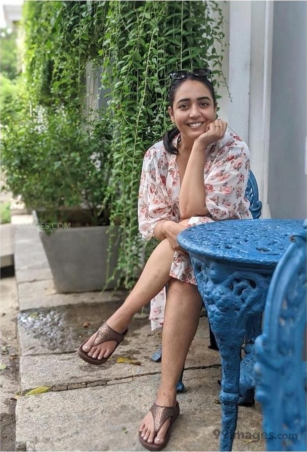 hitha chandrashekar feet 6