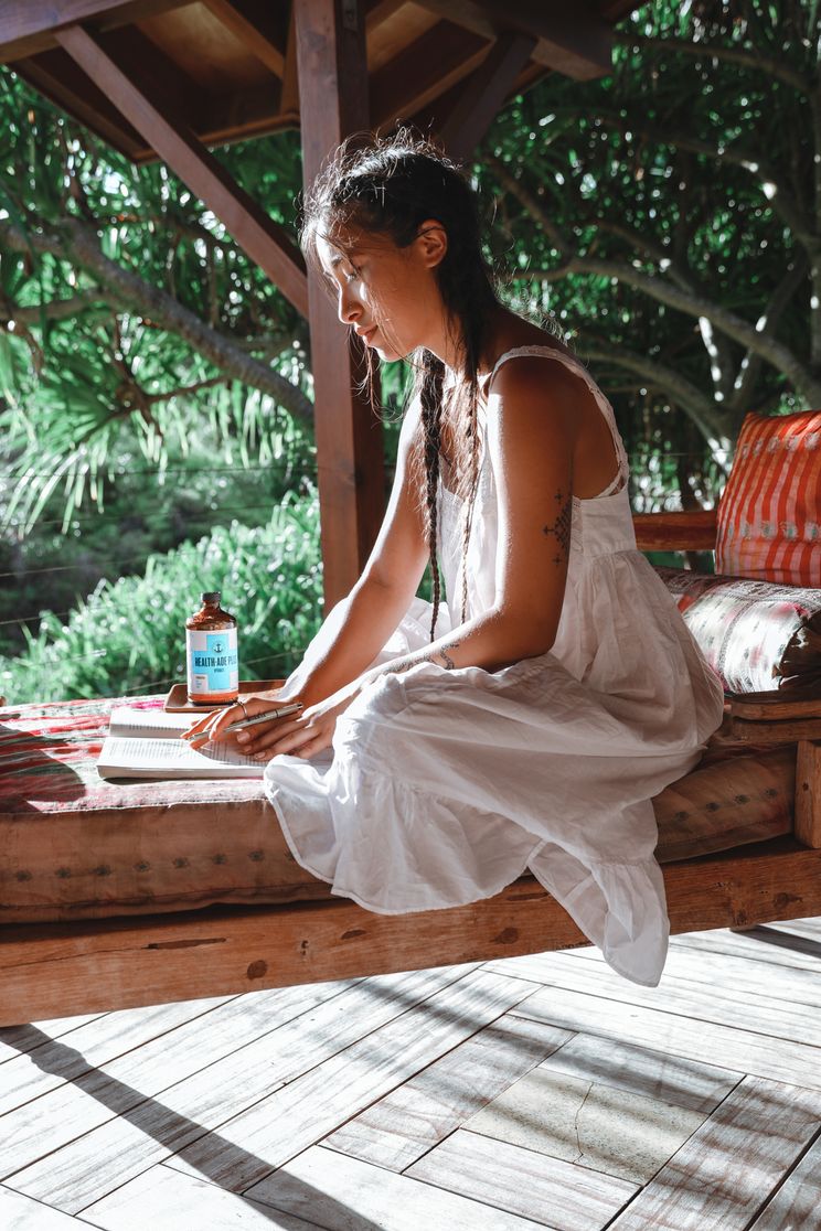 hitomi mochizuki feet 2