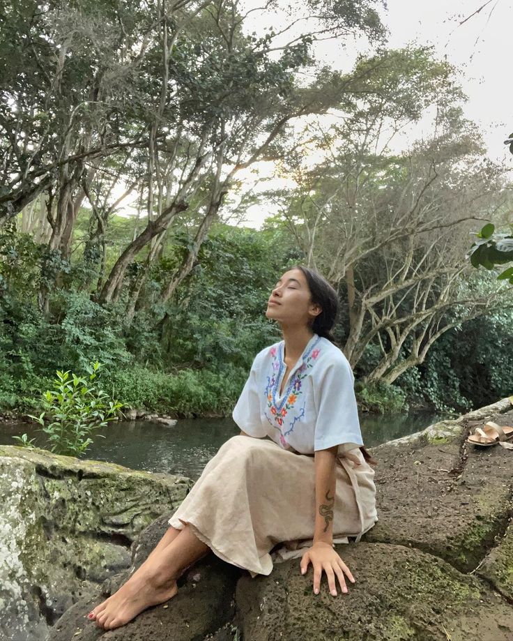 hitomi mochizuki feet