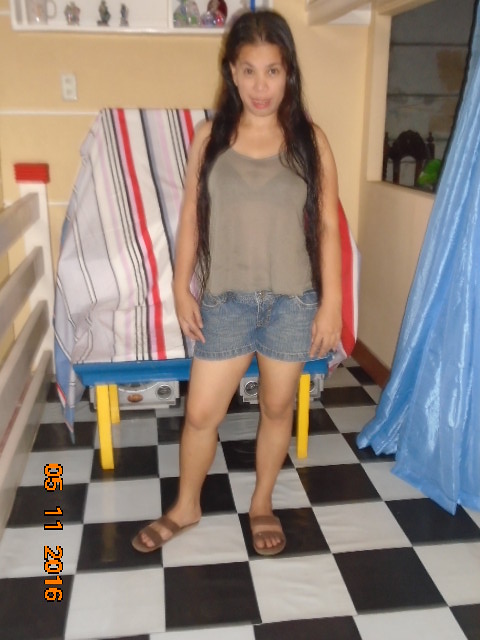 holland stephens feet 4