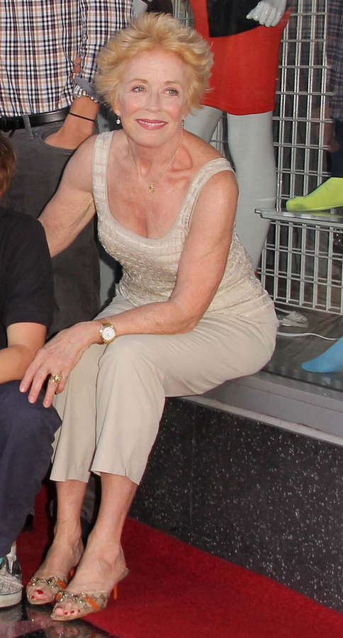 holland taylor feet 6